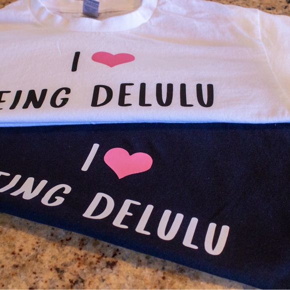 Customizable I ❤️___ shirt - Picture 4 of 5